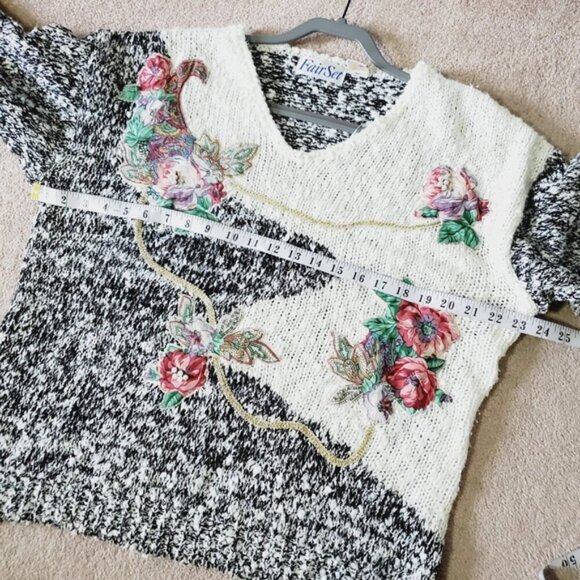 Vintage FairSet Boucle Boho Granny Floral Pearl Applique Sweater L - Picture 5 of 8